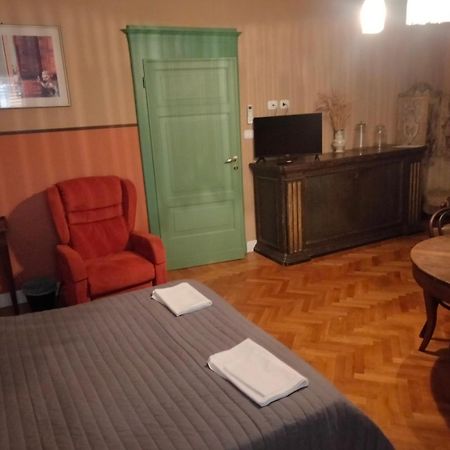 San Petronio Room And Suite Rooms - By Bolognacentro Luxuryh المظهر الخارجي الصورة