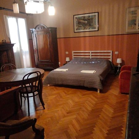 San Petronio Room And Suite Rooms - By Bolognacentro Luxuryh المظهر الخارجي الصورة