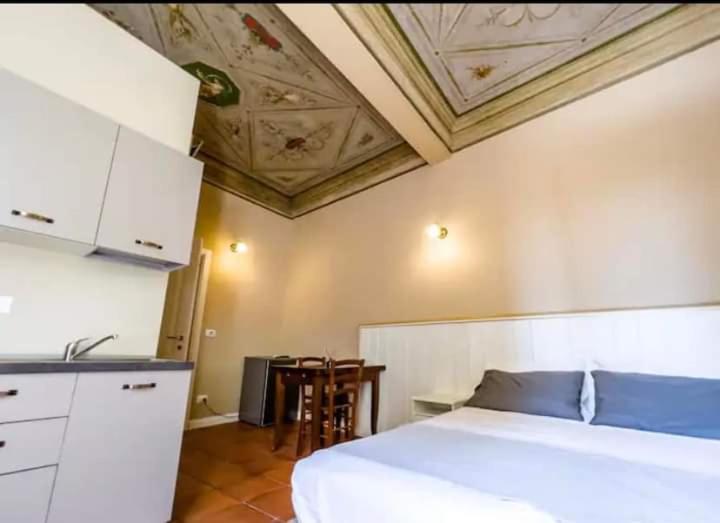 San Petronio Room And Suite Rooms - By Bolognacentro Luxuryh الغرفة الصورة