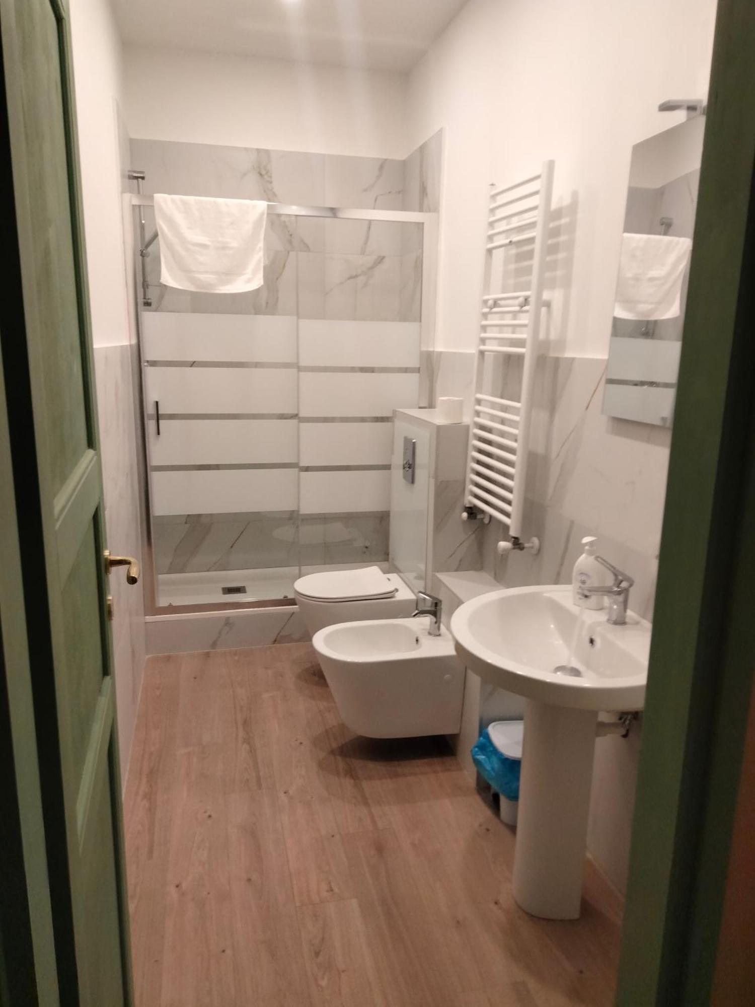 San Petronio Room And Suite Rooms - By Bolognacentro Luxuryh المظهر الخارجي الصورة